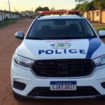 Viatura da Polícia Civil do DF em rua de Brazlândia, representando prisão por agressão.