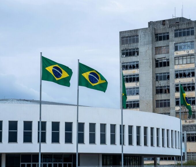 Hospital público no DF com sinais de deterioração, representando crises na saúde.