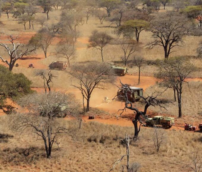 Paisagem do Cerrado com aceiros para combate a incêndios na Operação Verde Vivo