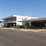 Área comercial em Brasília representando o setor de comércio do DF