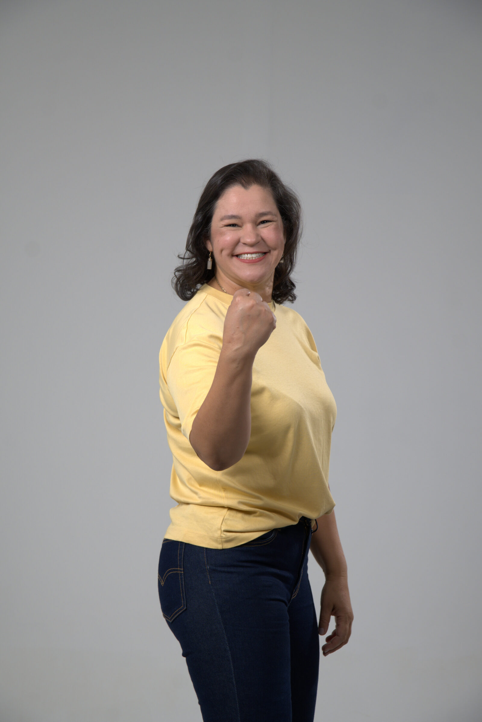 Manuela Andrade consolida base no Gama e lidera pesquisas para CLDF